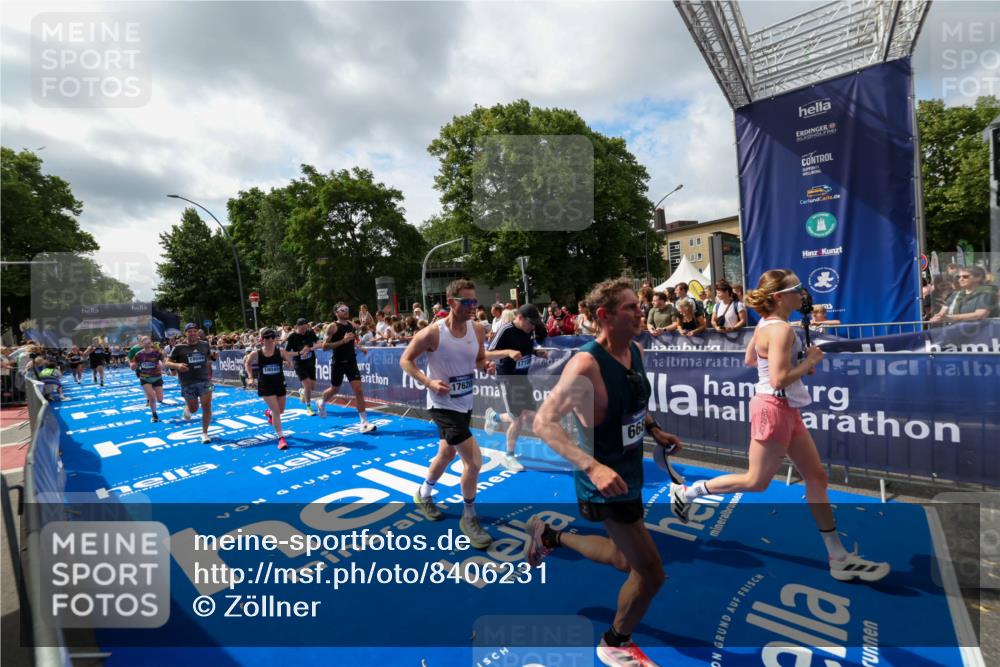 29.06.2025 - hella hamburg halbmarathon Zöllner http://msf.ph/oto/8406231 29.06.2025 10:41:11 Ziel 1136, 2568, 3332, 3618, 4380, 4871, 5709, 6683, 8122, 9358, 9659, 9815, 12895, 13268, 17100, 17620, 17971, 18045, 18049 meine-sportfotos.de