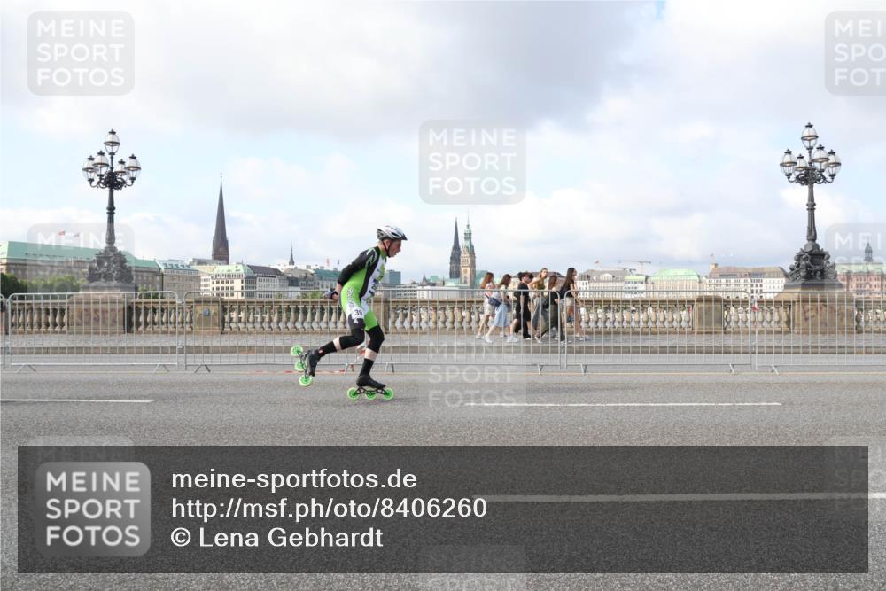 29.06.2025 - hella hamburg halbmarathon Lena Gebhardt http://msf.ph/oto/8406260 29.06.2025 08:54:30 Lombardsbrücke  meine-sportfotos.de