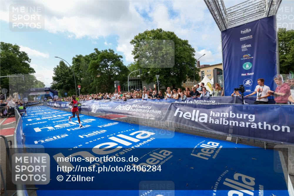 29.06.2025 - hella hamburg halbmarathon Zöllner http://msf.ph/oto/8406284 29.06.2025 10:10:13 Ziel 48 meine-sportfotos.de