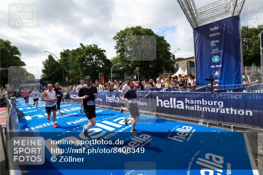 29.06.2025 - hella hamburg halbmarathon Zöllner http://msf.ph/oto/8406349 29.06.2025 10:41:19 Ziel 3332, 4205, 4303, 5387, 6901, 8122, 9711, 10375, 12434, 12895, 13876, 17834, 18764 meine-sportfotos.de