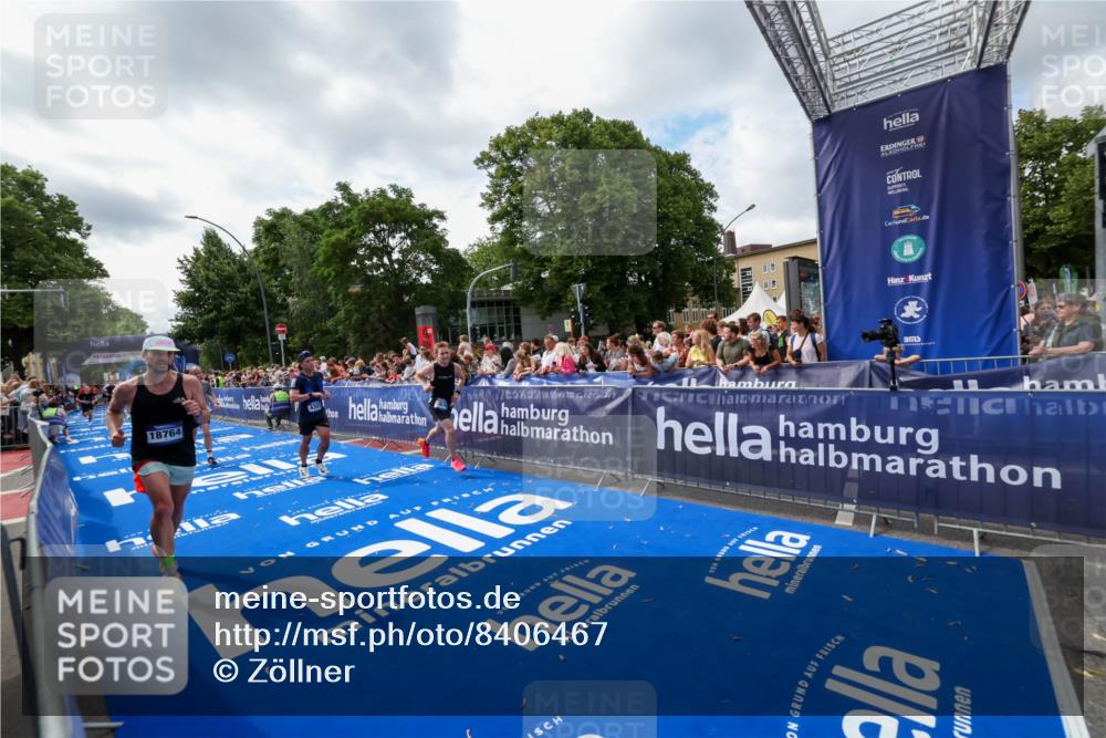 29.06.2025 - hella hamburg halbmarathon Zöllner http://msf.ph/oto/8406467 29.06.2025 10:41:25 Ziel 1570, 4303, 6771, 7432, 7774, 10783, 13876, 14555, 16816, 18412, 18509, 18573, 18764 meine-sportfotos.de