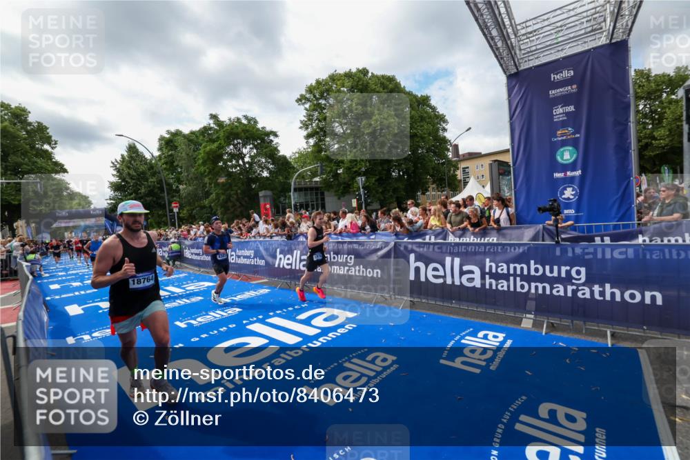 29.06.2025 - hella hamburg halbmarathon Zöllner http://msf.ph/oto/8406473 29.06.2025 10:41:26 Ziel 1570, 2797, 3204, 4303, 6771, 7432, 7774, 7796, 10783, 13876, 14555, 16816, 18412, 18509, 18573, 18764 meine-sportfotos.de