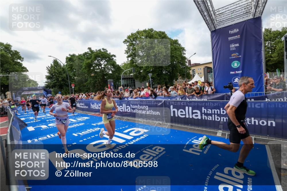 29.06.2025 - hella hamburg halbmarathon Zöllner http://msf.ph/oto/8406598 29.06.2025 10:41:34 Ziel 2579, 2797, 3204, 4893, 5987, 7774, 7796, 8358, 9885, 10894, 12588, 13457, 14275, 14555, 16084, 17159, 17882, 18412, 18442, 18491 meine-sportfotos.de