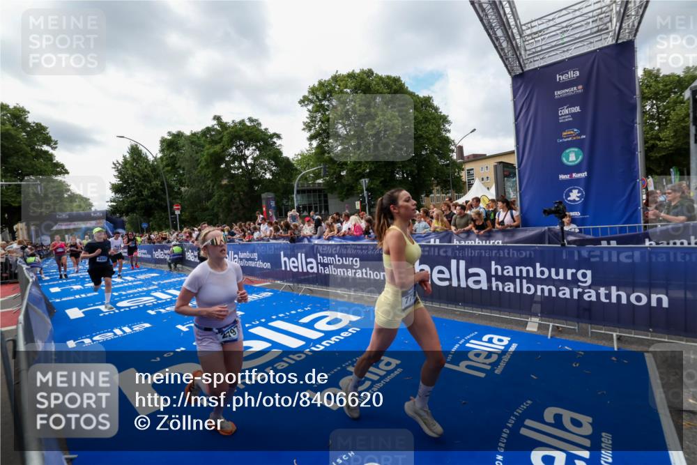 29.06.2025 - hella hamburg halbmarathon Zöllner http://msf.ph/oto/8406620 29.06.2025 10:41:34 Ziel 2579, 2797, 3204, 4893, 5987, 7774, 7796, 8358, 9885, 10894, 12588, 13457, 14275, 14555, 16084, 17159, 17882, 18412, 18442, 18491 meine-sportfotos.de
