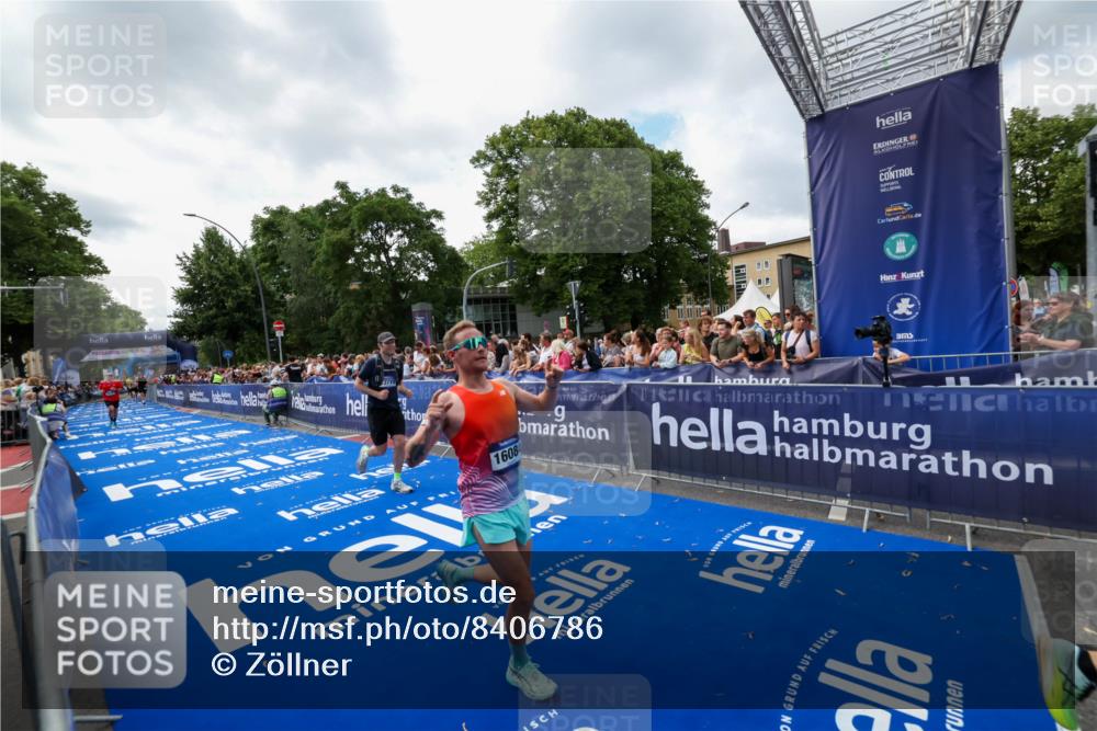 29.06.2025 - hella hamburg halbmarathon Zöllner http://msf.ph/oto/8406786 29.06.2025 10:41:43 Ziel 1512, 9640, 9885, 13714, 15535, 16084 meine-sportfotos.de