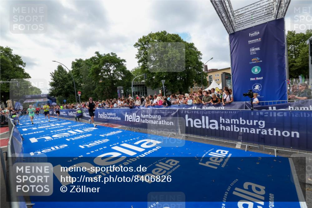 29.06.2025 - hella hamburg halbmarathon Zöllner http://msf.ph/oto/8406826 29.06.2025 10:41:48 Ziel 1512, 1763, 9640, 10415, 11765, 14346, 15535, 15935 meine-sportfotos.de