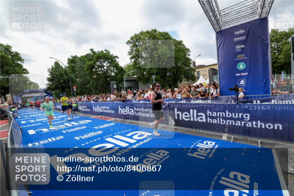 29.06.2025 - hella hamburg halbmarathon Zöllner http://msf.ph/oto/8406867 29.06.2025 10:41:50 Ziel 1512, 1763, 7092, 10415, 11765, 14346, 15535, 15935 meine-sportfotos.de