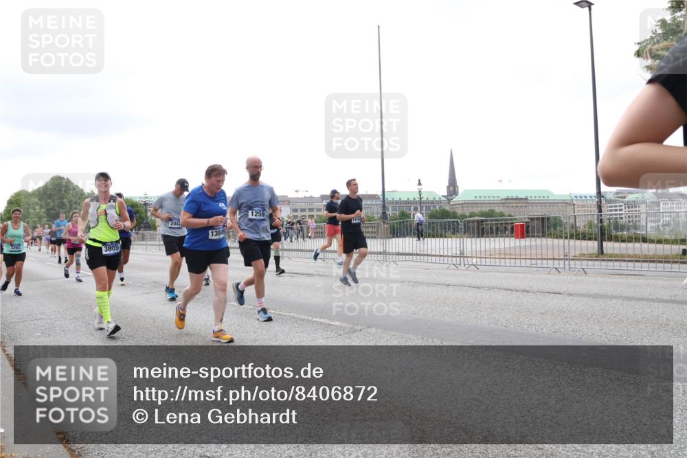 29.06.2025 - hella hamburg halbmarathon Lena Gebhardt http://msf.ph/oto/8406872 29.06.2025 10:50:31 Lombardsbrücke 3203, 3805, 204, 13846, 1259, 14102, 1259, 1828, 1930, 2047, 2200, 3184, 3203, 3229, 3647, 3680, 3701, 3710, 3805, 3838, 3897, 4090, 4168, 4642, 4695, 4961, 5119, 5131, 5997, 6680, 6830, 7133, 7161, 7505, 7677, 7721, 7722, 7755, 7938, 8254, 8299, 8833, 8834, 9096, 9168, 9605, 9933, 9940, 10060, 10286, 10437, 10617, 10744, 11426, 11696, 11716, 11760, 12079, 12392, 12393, 13127, 13128, 13381, 13744, 13846, 13887, 14102, 14144, 14505, 14591, 14940, 15017, 15230, 15416 meine-sportfotos.de