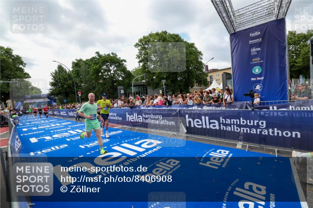 29.06.2025 - hella hamburg halbmarathon Zöllner http://msf.ph/oto/8406908 29.06.2025 10:41:51 Ziel 1512, 1763, 7092, 10415, 11765, 14346, 15521, 15535, 15935 meine-sportfotos.de
