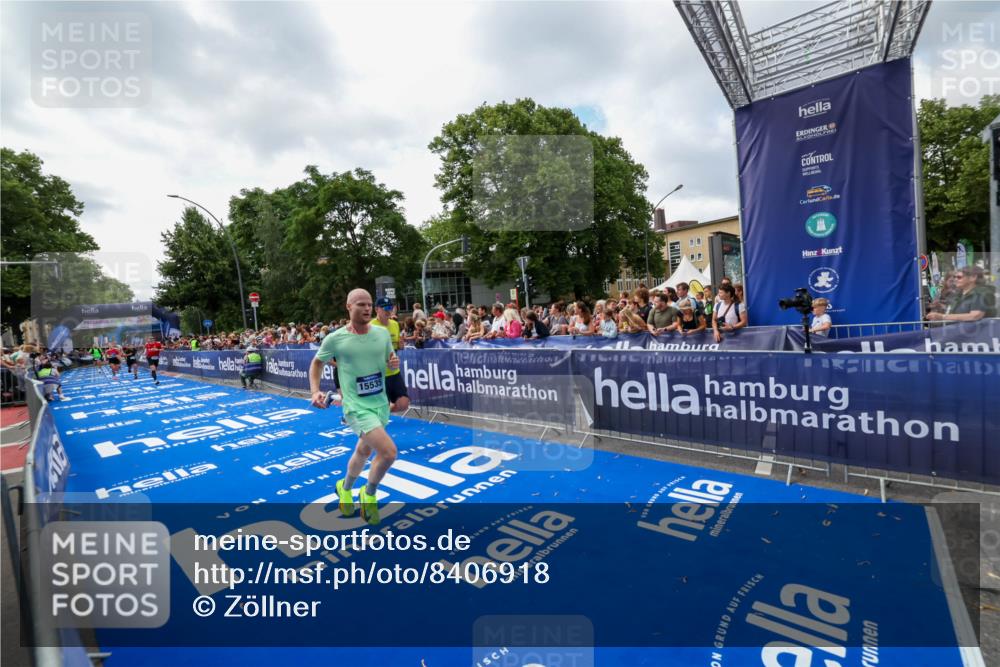 29.06.2025 - hella hamburg halbmarathon Zöllner http://msf.ph/oto/8406918 29.06.2025 10:41:51 Ziel 1512, 1763, 7092, 10415, 11765, 14346, 15521, 15535, 15935 meine-sportfotos.de