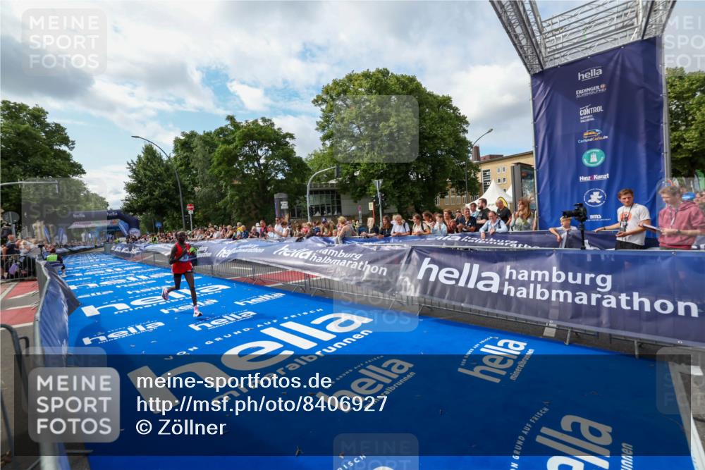 29.06.2025 - hella hamburg halbmarathon Zöllner http://msf.ph/oto/8406927 29.06.2025 10:12:27 Ziel 39 meine-sportfotos.de
