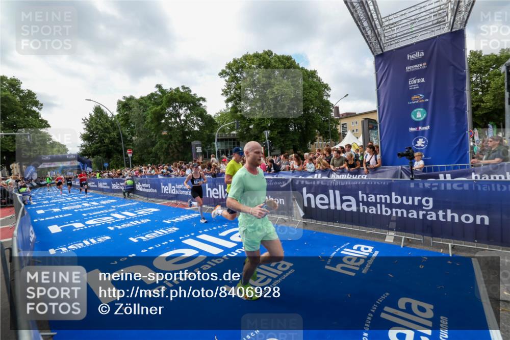 29.06.2025 - hella hamburg halbmarathon Zöllner http://msf.ph/oto/8406928 29.06.2025 10:41:52 Ziel 1169, 1763, 7092, 10415, 11765, 14346, 15521, 15535, 15935 meine-sportfotos.de