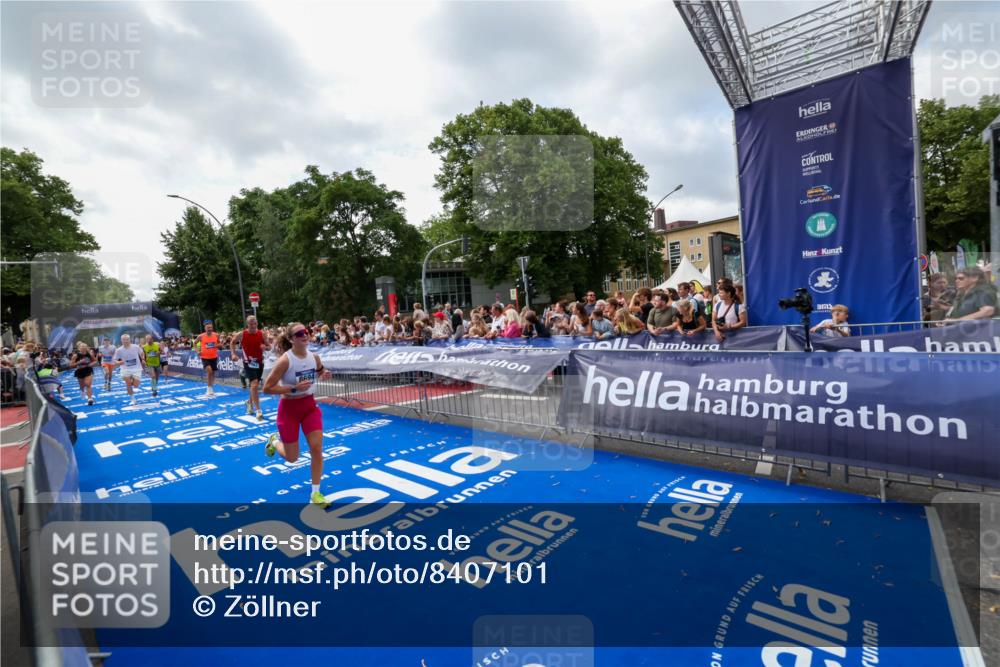 29.06.2025 - hella hamburg halbmarathon Zöllner http://msf.ph/oto/8407101 29.06.2025 10:42:05 Ziel 5690, 6593, 7363, 8694, 10216, 11417, 12292, 13196, 15846, 17864, 17926, 18920, 19046 meine-sportfotos.de