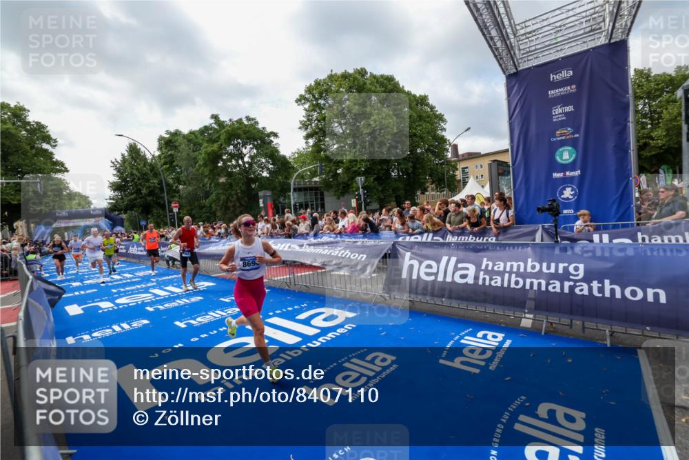 29.06.2025 - hella hamburg halbmarathon Zöllner http://msf.ph/oto/8407110 29.06.2025 10:42:05 Ziel 5690, 6593, 7363, 8694, 10216, 11417, 12292, 13196, 15846, 17864, 17926, 18920, 19046 meine-sportfotos.de