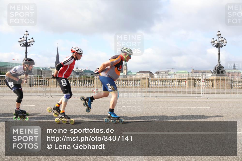 29.06.2025 - hella hamburg halbmarathon Lena Gebhardt http://msf.ph/oto/8407141 29.06.2025 08:54:41 Lombardsbrücke 460, 316, 231 meine-sportfotos.de