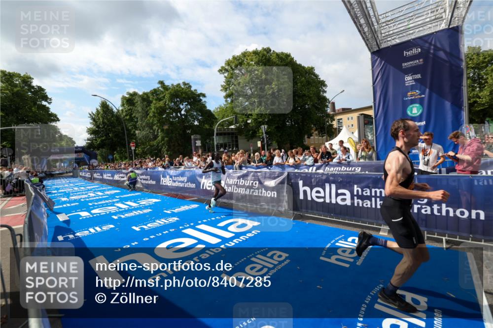29.06.2025 - hella hamburg halbmarathon Zöllner http://msf.ph/oto/8407285 29.06.2025 10:14:05 Ziel 31, 42 meine-sportfotos.de