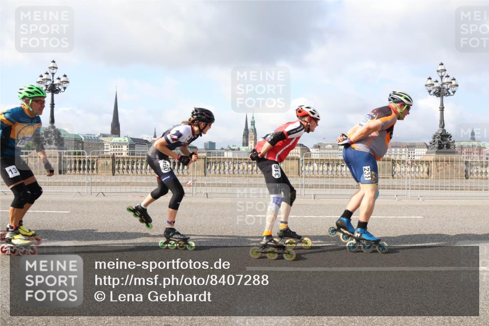 29.06.2025 - hella hamburg halbmarathon Lena Gebhardt http://msf.ph/oto/8407288 29.06.2025 08:54:42 Lombardsbrücke 231, 316, 460, 3 meine-sportfotos.de