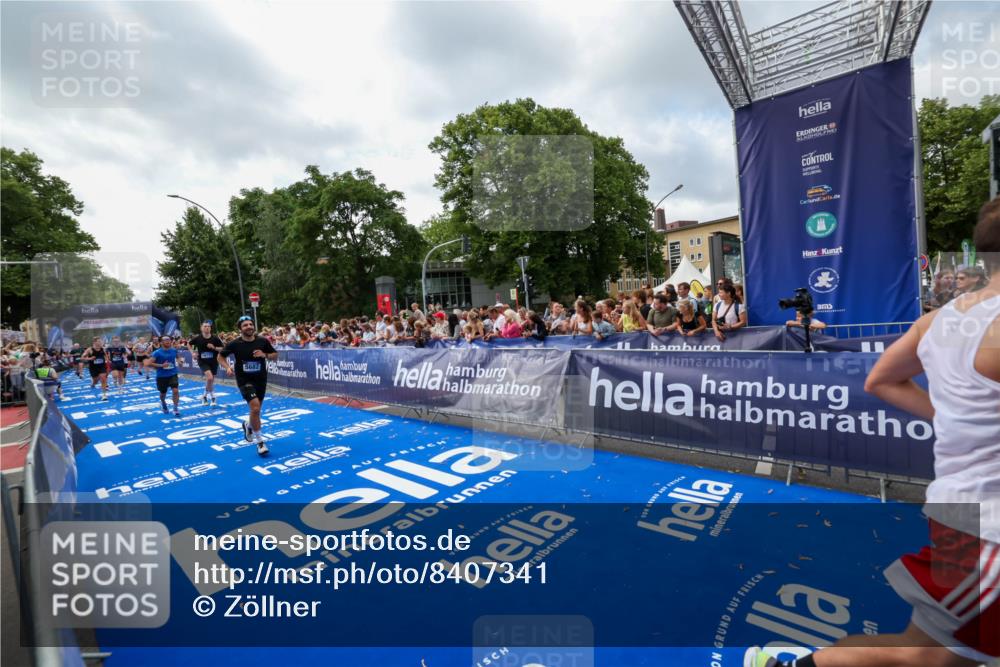 29.06.2025 - hella hamburg halbmarathon Zöllner http://msf.ph/oto/8407341 29.06.2025 10:42:16 Ziel 1441, 1903, 5682, 7765, 7865, 9365, 13709, 14811, 14899, 16626, 16660, 17182, 17363, 18772, 18802 meine-sportfotos.de