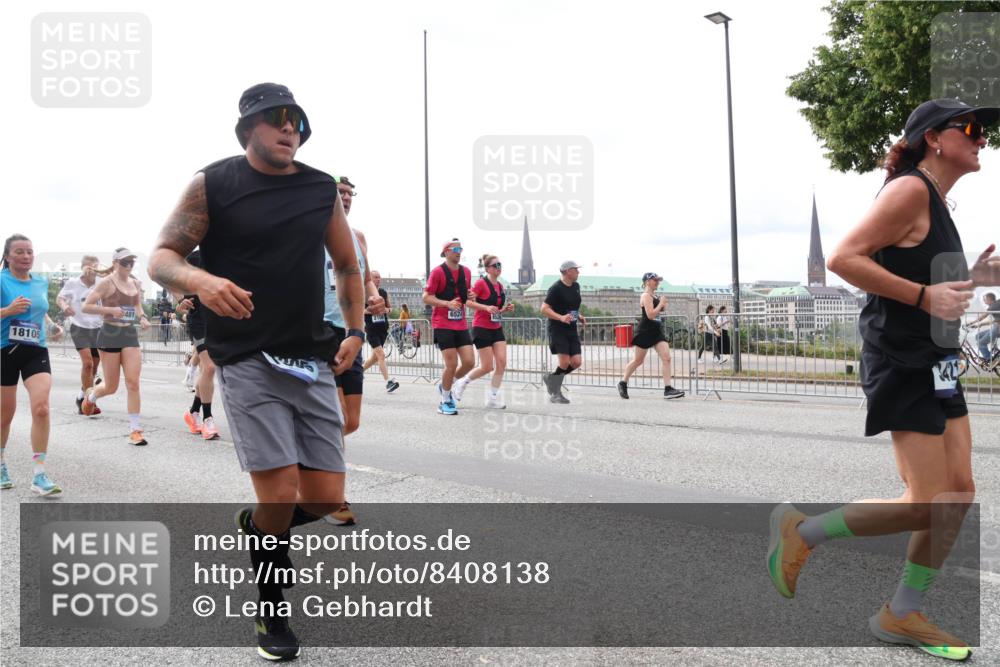 29.06.2025 - hella hamburg halbmarathon Lena Gebhardt http://msf.ph/oto/8408138 29.06.2025 10:24:45 Lombardsbrücke 18105, 481, 1064, 1352, 1395, 1740, 2108, 2132, 2249, 2280, 2477, 2944, 3053, 3099, 3113, 3132, 3421, 3786, 4008, 4010, 4111, 4162, 4221, 4444, 4464, 4719, 5126, 5138, 5829, 5830, 6261, 6478, 6524, 6526, 6570, 7528, 7975, 8167, 8297, 9063, 9573, 10907, 11400, 11651, 11816, 11817, 12070, 12210, 12303, 13111, 13113, 13380, 13573, 13638, 13711, 14143, 14898, 15124, 15942, 15975, 17185, 17535, 17954, 18194, 18198 meine-sportfotos.de
