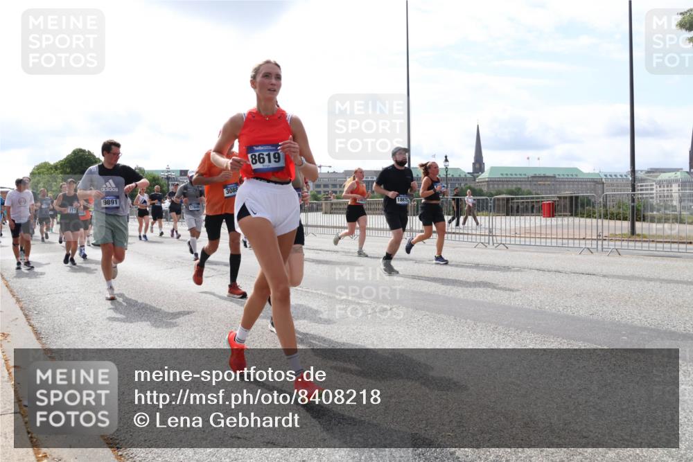 29.06.2025 - hella hamburg halbmarathon Lena Gebhardt http://msf.ph/oto/8408218 29.06.2025 10:16:50 Lombardsbrücke 117, 9891, 17845, 3088, 8619, 18675, 1117, 1137, 1212, 1240, 1244, 1298, 1331, 1348, 1403, 1553, 1599, 1602, 1825, 2225, 2347, 2912, 3030, 3088, 3156, 3176, 3210, 3450, 3484, 3622, 3687, 4478, 5036, 5037, 6024, 6328, 6488, 6742, 6941, 6948, 7114, 7115, 7158, 7257, 7345, 7358, 7360, 7376, 7753, 7924, 7928, 8263, 8295, 8317, 8513, 8597, 8619, 8645, 8707, 8847, 8857, 8983, 9091, 9208, 9332, 9492, 9628, 9664, 9676, 9810, 10076, 10139, 10141, 10232 meine-sportfotos.de