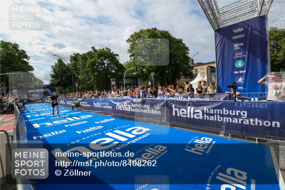 29.06.2025 - hella hamburg halbmarathon Zöllner http://msf.ph/oto/8408262 29.06.2025 10:17:26 Ziel 18694 meine-sportfotos.de