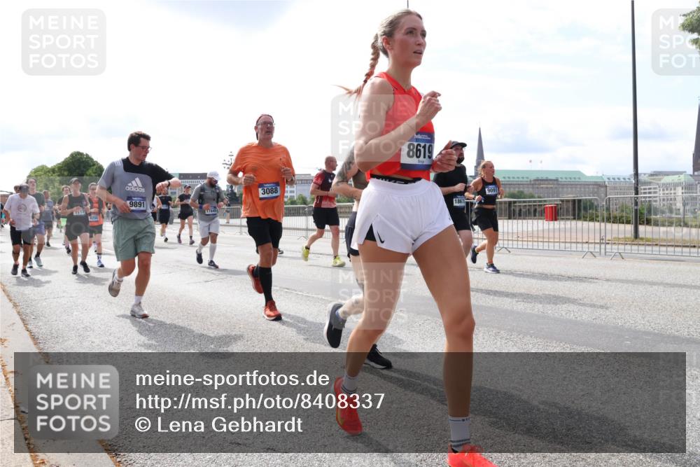 29.06.2025 - hella hamburg halbmarathon Lena Gebhardt http://msf.ph/oto/8408337 29.06.2025 10:16:51 Lombardsbrücke 9208, 9891, 17845, 3088, 8619, 1867, 9091, 1117, 1137, 1240, 1244, 1298, 1331, 1348, 1403, 1553, 1602, 1825, 2225, 2347, 2908, 2912, 3030, 3088, 3156, 3176, 3210, 3450, 3484, 3622, 3687, 4478, 5036, 5037, 5929, 5995, 6024, 6328, 6488, 6742, 6941, 6948, 7114, 7115, 7158, 7257, 7345, 7358, 7360, 7376, 7924, 7928, 8263, 8295, 8317, 8513, 8597, 8619, 8645, 8707, 8847, 8857, 8983, 9091, 9208, 9332, 9492, 9664, 9676, 9810, 10076, 10139, 10141, 10232 meine-sportfotos.de