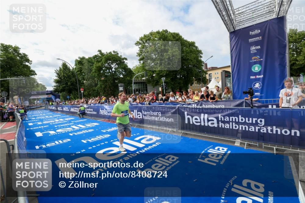 29.06.2025 - hella hamburg halbmarathon Zöllner http://msf.ph/oto/8408724 29.06.2025 10:18:16 Ziel 17786 meine-sportfotos.de