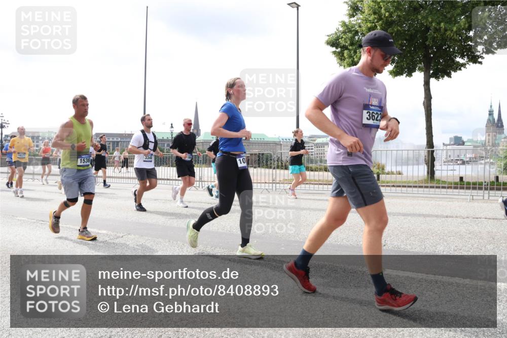 29.06.2025 - hella hamburg halbmarathon Lena Gebhardt http://msf.ph/oto/8408893 29.06.2025 10:41:35 Lombardsbrücke 16021, 1536, 3344, 10, 3623, 1314, 1509, 1536, 1542, 1623, 1712, 1731, 2153, 2229, 2258, 2805, 3344, 3532, 3533, 3623, 4412, 4415, 4541, 4610, 4787, 5225, 5432, 5688, 5689, 5928, 5942, 6088, 6250, 6320, 6450, 6474, 6618, 6793, 6894, 7022, 7023, 7477, 7661, 7821, 7955, 7968, 8004, 8162, 8163, 8293, 8300, 8301, 8385, 8443, 8586, 8751, 8848, 8878, 8897, 8992, 9467, 9588, 9962, 10181, 10348, 10407, 10483, 10835, 11011, 11166 meine-sportfotos.de