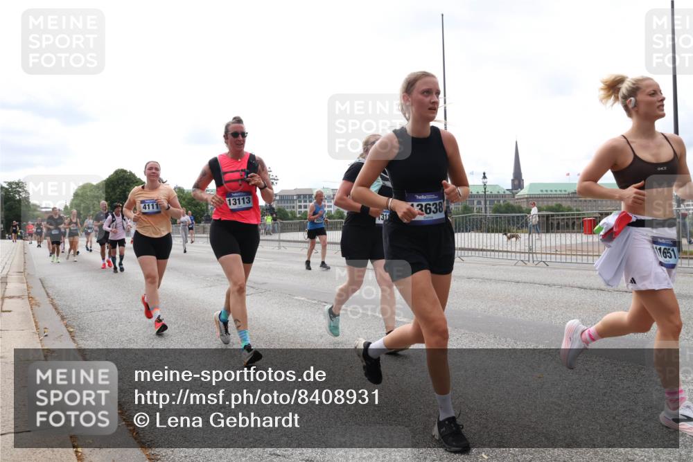29.06.2025 - hella hamburg halbmarathon Lena Gebhardt http://msf.ph/oto/8408931 29.06.2025 10:24:54 Lombardsbrücke 4111, 13113, 311, 3638, 11651, 1352, 1395, 1740, 2000, 2108, 2249, 2280, 2944, 3053, 3099, 3113, 3132, 3421, 3786, 3920, 4008, 4010, 4111, 4221, 4444, 5126, 5138, 5829, 5830, 6261, 6570, 7778, 8083, 9573, 10907, 11400, 11651, 11816, 11817, 11921, 12070, 12303, 13111, 13113, 13380, 13638, 14143, 14649, 14898, 15124, 15153, 15679, 15942, 15975, 17185, 17535, 17954, 18194, 18198 meine-sportfotos.de