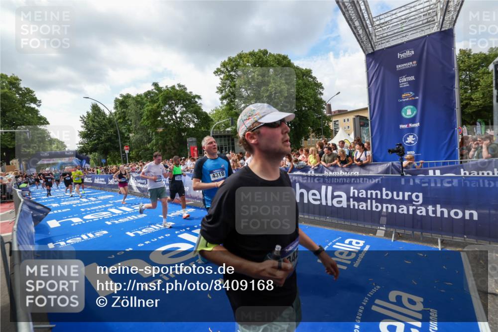 29.06.2025 - hella hamburg halbmarathon Zöllner http://msf.ph/oto/8409168 29.06.2025 10:43:48 Ziel 1976, 3437, 4318, 6903, 6991, 7185, 9114, 9159, 9374, 11153, 11778, 11848, 13421, 13897, 14201, 14210, 15328, 15512, 15932, 16062, 16105, 18650, 19090 meine-sportfotos.de
