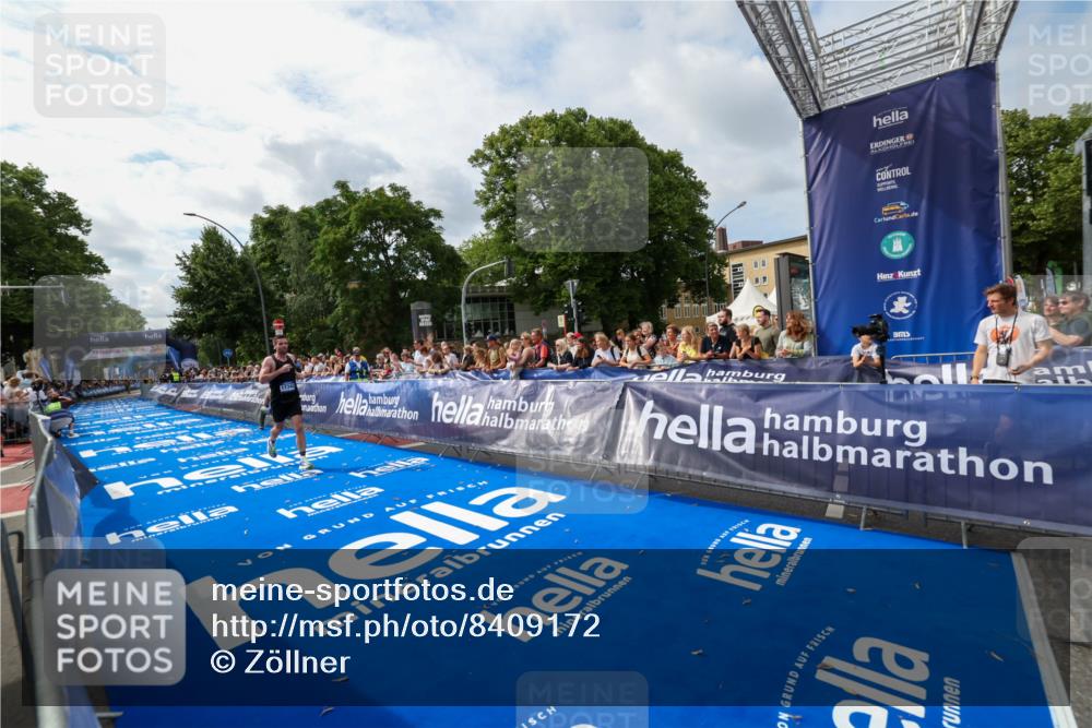 29.06.2025 - hella hamburg halbmarathon Zöllner http://msf.ph/oto/8409172 29.06.2025 10:19:01 Ziel 11342 meine-sportfotos.de