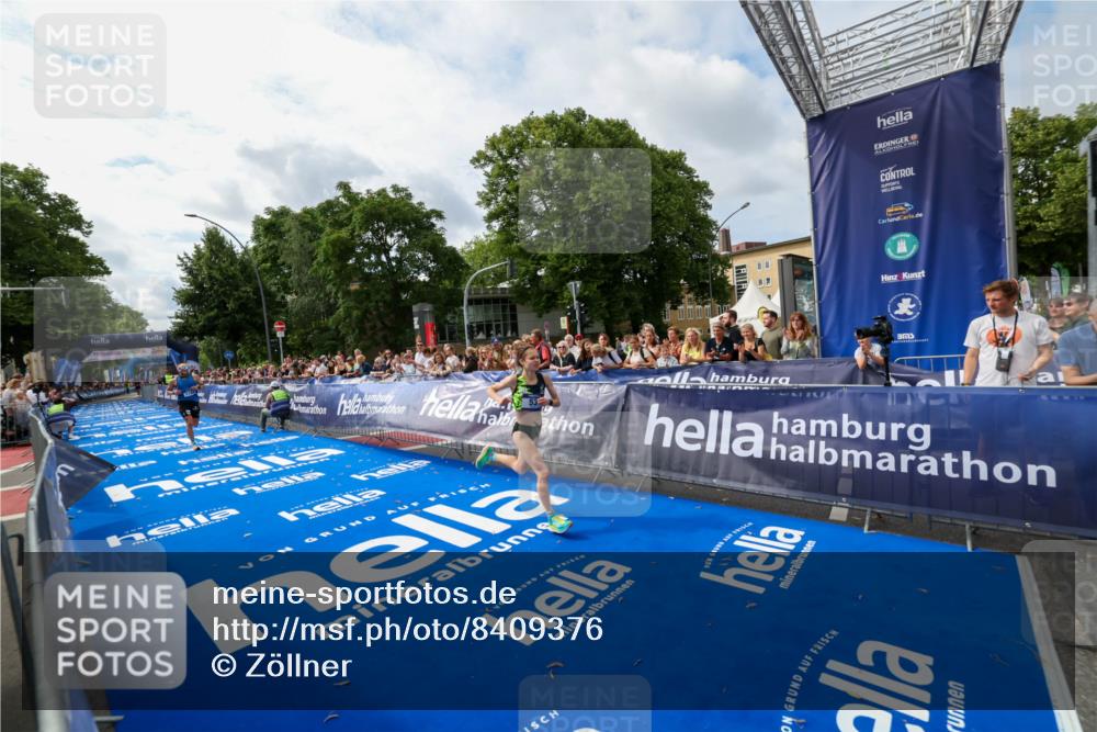 29.06.2025 - hella hamburg halbmarathon Zöllner http://msf.ph/oto/8409376 29.06.2025 10:19:13 Ziel 53, 2144 meine-sportfotos.de