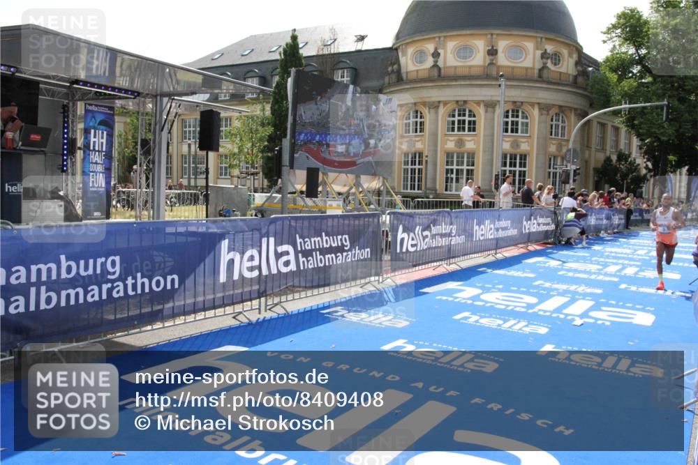 29.06.2025 - hella hamburg halbmarathon Michael Strokosch http://msf.ph/oto/8409408 29.06.2025 10:03:05 Ziel 9, 23 meine-sportfotos.de