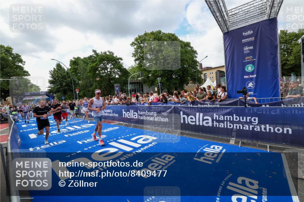29.06.2025 - hella hamburg halbmarathon Zöllner http://msf.ph/oto/8409477 29.06.2025 10:44:07 Ziel 1391, 1558, 2816, 3021, 4981, 6705, 9081, 11346, 13123, 15383, 16506, 16697, 17516, 17977, 18004 meine-sportfotos.de