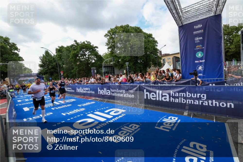 29.06.2025 - hella hamburg halbmarathon Zöllner http://msf.ph/oto/8409609 29.06.2025 10:44:15 Ziel 1415, 3021, 4999, 5231, 5884, 7005, 8722, 9633, 10193, 10930, 12159, 14686, 14687, 15225, 15280, 16301, 16316, 16648, 17748, 18691 meine-sportfotos.de