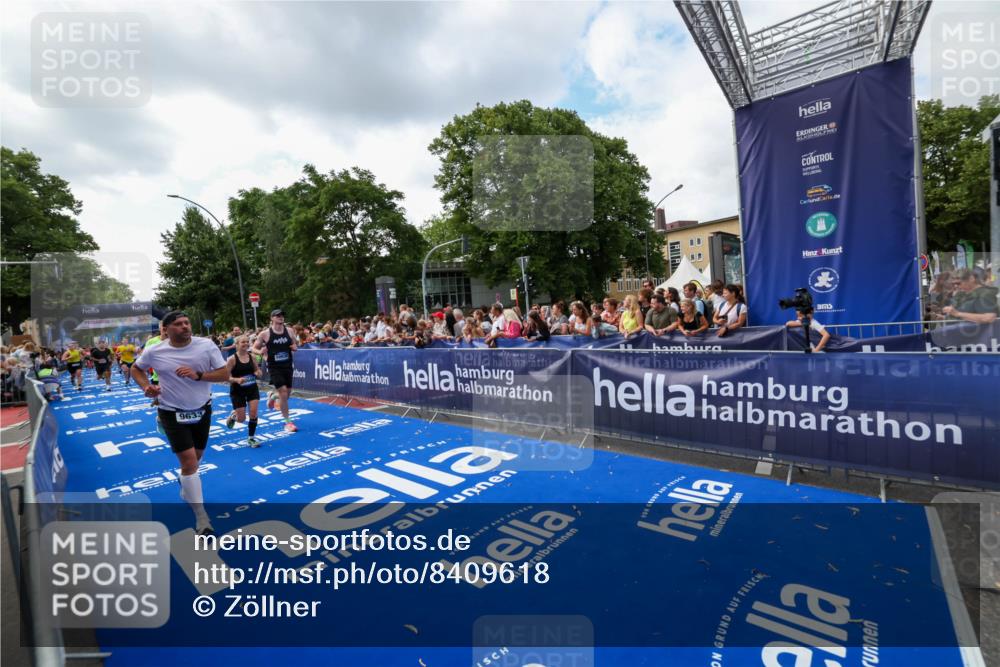 29.06.2025 - hella hamburg halbmarathon Zöllner http://msf.ph/oto/8409618 29.06.2025 10:44:15 Ziel 1415, 3021, 4999, 5231, 5884, 7005, 8722, 9633, 10193, 10930, 12159, 14686, 14687, 15225, 15280, 16301, 16316, 16648, 17748, 18691 meine-sportfotos.de