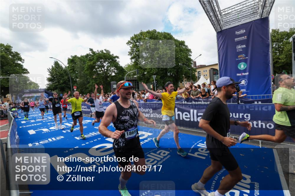 29.06.2025 - hella hamburg halbmarathon Zöllner http://msf.ph/oto/8409717 29.06.2025 10:44:20 Ziel 1220, 1413, 1415, 5275, 5884, 7005, 8722, 9444, 12159, 12528, 14686, 14687, 15225, 15280, 16301, 16316, 16547, 16893, 18691 meine-sportfotos.de