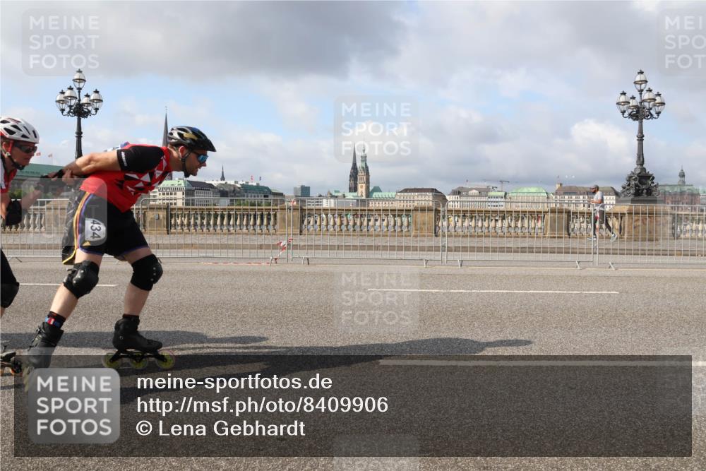 29.06.2025 - hella hamburg halbmarathon Lena Gebhardt http://msf.ph/oto/8409906 29.06.2025 08:55:09 Lombardsbrücke 434 meine-sportfotos.de