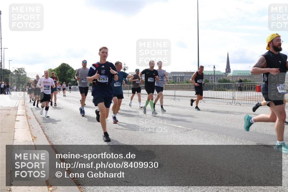 29.06.2025 - hella hamburg halbmarathon Lena Gebhardt http://msf.ph/oto/8409930 29.06.2025 10:16:59 Lombardsbrücke 15564, 17449, 8263, 12640, 7928, 15381, 109, 1083, 1117, 1137, 1240, 1298, 1331, 1348, 1356, 1403, 1553, 1602, 1825, 2225, 2347, 2908, 2912, 3088, 3176, 3210, 3450, 3464, 3466, 3622, 3687, 4478, 5023, 5036, 5037, 5390, 5929, 5930, 5995, 6126, 6128, 6328, 6488, 6522, 6742, 6941, 6948, 7114, 7115, 7158, 7257, 7345, 7358, 7360, 7376, 7924, 7928, 8253, 8263, 8317, 8513, 8558, 8619, 8707, 8857, 8983, 9091, 9152, 9208, 9259, 9332, 9492, 9664, 9676, 10076, 10232 meine-sportfotos.de
