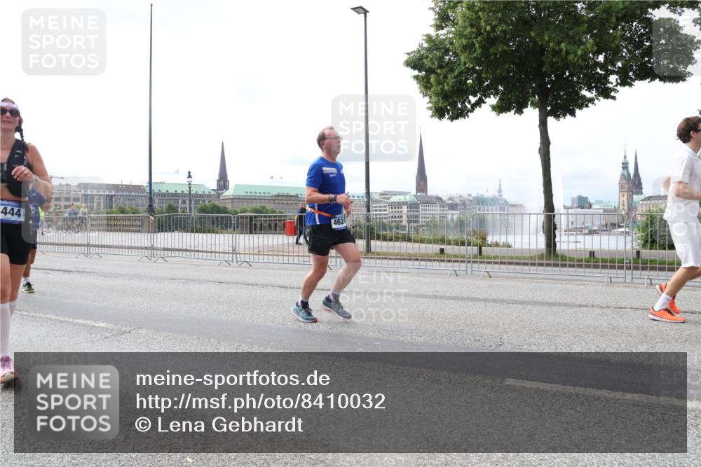 29.06.2025 - hella hamburg halbmarathon Lena Gebhardt http://msf.ph/oto/8410032 29.06.2025 10:25:04 Lombardsbrücke 444, 462, 1352, 1627, 1740, 2000, 2108, 2249, 2944, 3099, 3113, 3132, 3920, 3961, 3963, 4008, 4010, 4221, 4444, 5126, 5564, 5814, 6261, 6570, 7778, 8083, 8962, 9573, 9927, 10907, 11400, 11651, 11816, 11817, 11921, 12070, 12303, 13510, 14086, 14649, 14898, 15016, 15124, 15153, 15679, 15942, 15975, 16421, 16422, 17185, 17535, 17954, 18194, 18198 meine-sportfotos.de