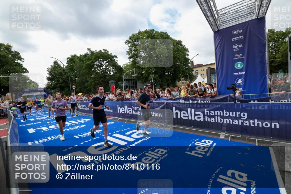 29.06.2025 - hella hamburg halbmarathon Zöllner http://msf.ph/oto/8410116 29.06.2025 10:44:37 Ziel 1468, 1782, 2365, 2402, 3305, 4991, 5476, 6490, 6495, 7322, 7710, 8928, 12554, 12711, 14351, 14464, 14798, 14816, 15862, 16224, 17097, 18107, 18464, 18539, 18560, 18765, 19206 meine-sportfotos.de