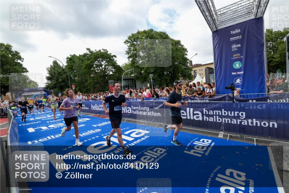 29.06.2025 - hella hamburg halbmarathon Zöllner http://msf.ph/oto/8410129 29.06.2025 10:44:38 Ziel 1468, 1782, 2365, 2402, 3305, 4991, 5476, 6490, 6495, 7322, 7710, 10669, 12711, 14351, 14464, 14798, 14816, 15862, 16224, 17097, 18107, 18464, 18539, 18560, 18765, 18868, 19206 meine-sportfotos.de