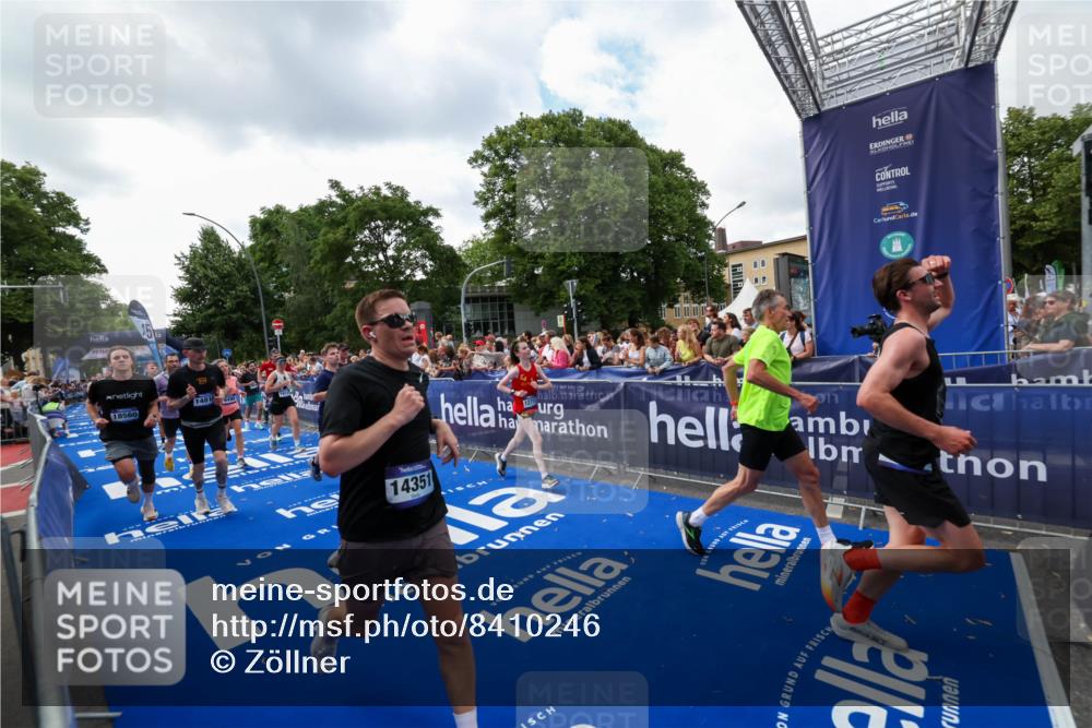 29.06.2025 - hella hamburg halbmarathon Zöllner http://msf.ph/oto/8410246 29.06.2025 10:44:43 Ziel 1782, 2365, 2402, 4991, 5476, 6490, 6495, 10669, 12711, 14351, 14798, 14816, 15185, 15233, 16224, 17251, 18107, 18437, 18464, 18539, 18560, 18868, 19206 meine-sportfotos.de