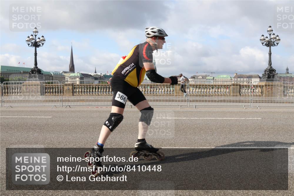 29.06.2025 - hella hamburg halbmarathon Lena Gebhardt http://msf.ph/oto/8410448 29.06.2025 08:55:11 Lombardsbrücke 366 meine-sportfotos.de