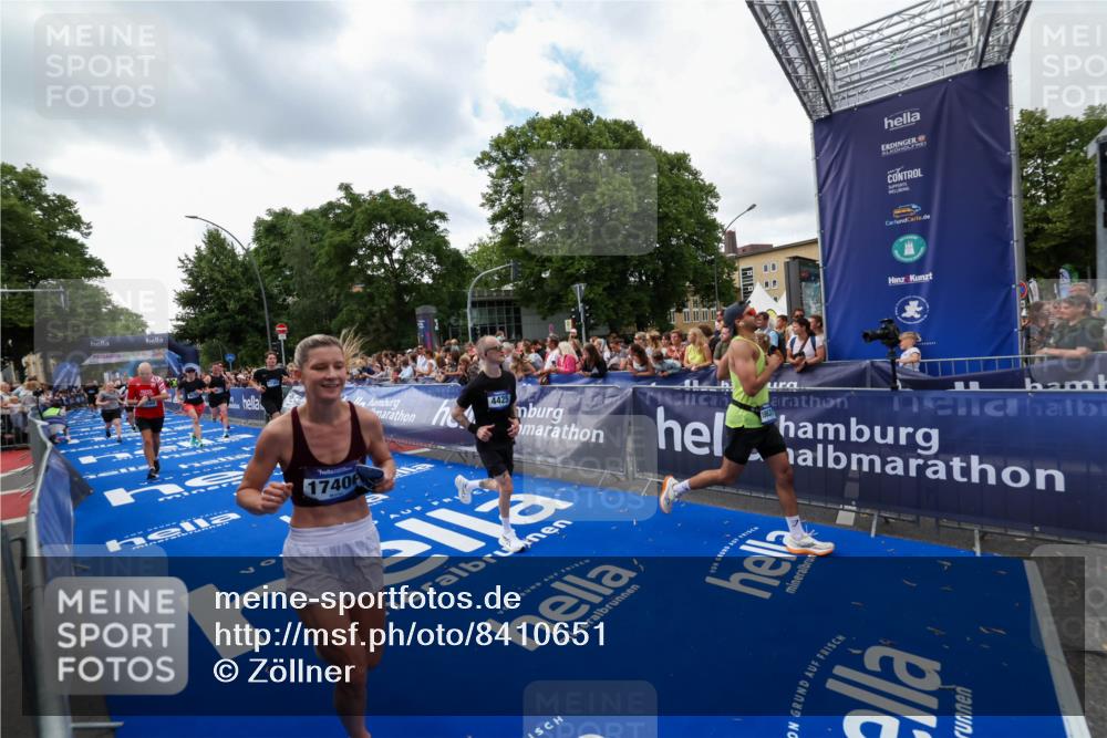 29.06.2025 - hella hamburg halbmarathon Zöllner http://msf.ph/oto/8410651 29.06.2025 10:45:01 Ziel 1171, 1424, 1520, 2890, 4425, 7843, 9030, 15334, 16058, 17381, 17382, 17406, 17544, 18055, 18631 meine-sportfotos.de