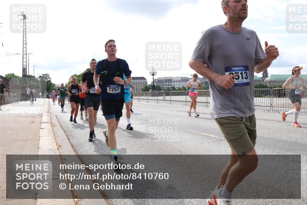 29.06.2025 - hella hamburg halbmarathon Lena Gebhardt http://msf.ph/oto/8410760 29.06.2025 10:17:04 Lombardsbrücke 7345, 132, 7257, 331, 513, 1225, 1083, 1117, 1137, 1240, 1298, 1331, 1348, 1356, 1403, 1477, 1553, 1602, 1825, 2225, 2347, 2908, 2912, 3088, 3176, 3210, 3450, 3464, 3466, 3622, 5023, 5036, 5037, 5390, 5929, 5930, 5995, 6126, 6128, 6328, 6522, 6742, 6941, 6948, 7114, 7115, 7257, 7345, 7360, 7376, 7445, 7647, 7924, 7928, 7945, 8253, 8263, 8317, 8513, 8558, 8619, 8857, 8983, 9091, 9152, 9208, 9259, 9332, 9492, 9676, 10232 meine-sportfotos.de