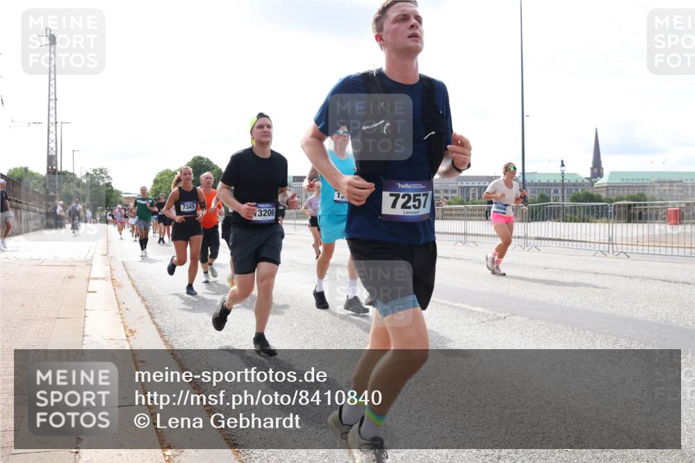 29.06.2025 - hella hamburg halbmarathon Lena Gebhardt http://msf.ph/oto/8410840 29.06.2025 10:17:04 Lombardsbrücke 7345, 3206, 13, 7257, 19066, 1083, 1117, 1137, 1240, 1298, 1331, 1348, 1356, 1403, 1477, 1553, 1602, 1825, 2225, 2347, 2908, 2912, 3088, 3176, 3210, 3450, 3464, 3466, 3622, 5023, 5036, 5037, 5390, 5929, 5930, 5995, 6126, 6128, 6328, 6522, 6742, 6941, 6948, 7114, 7115, 7257, 7345, 7360, 7376, 7445, 7647, 7924, 7928, 7945, 8253, 8263, 8317, 8513, 8558, 8619, 8857, 8983, 9091, 9152, 9208, 9259, 9332, 9492, 9676, 10232 meine-sportfotos.de