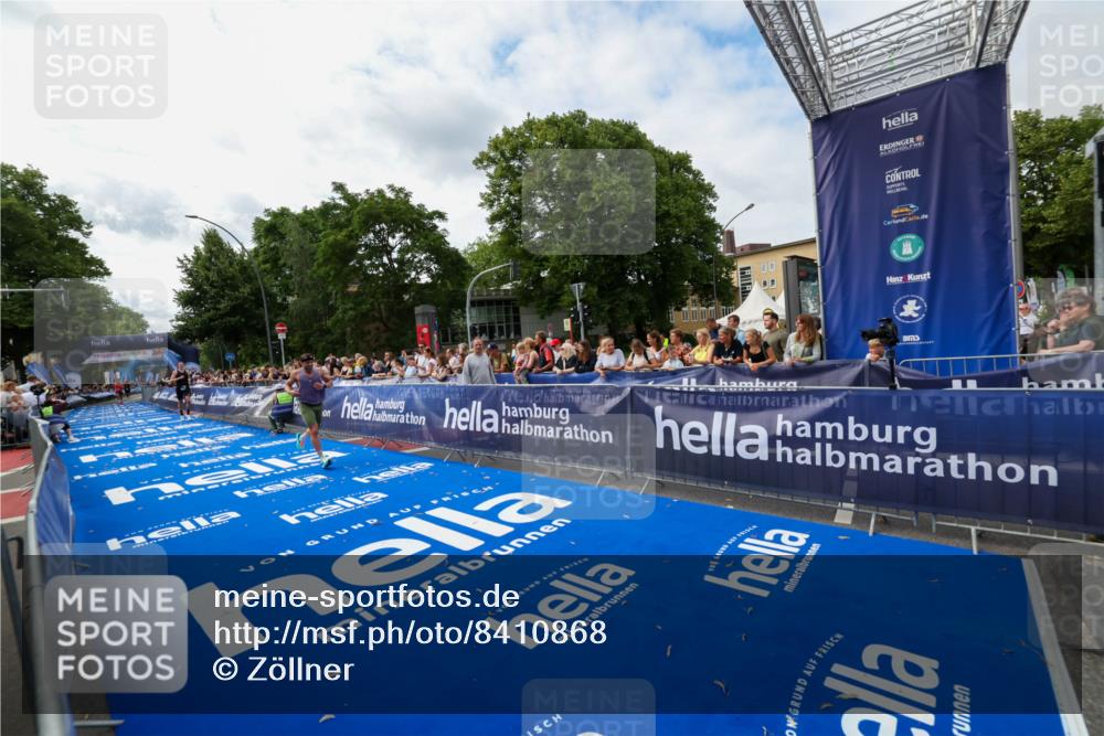 29.06.2025 - hella hamburg halbmarathon Zöllner http://msf.ph/oto/8410868 29.06.2025 10:21:03 Ziel 6530, 19075 meine-sportfotos.de