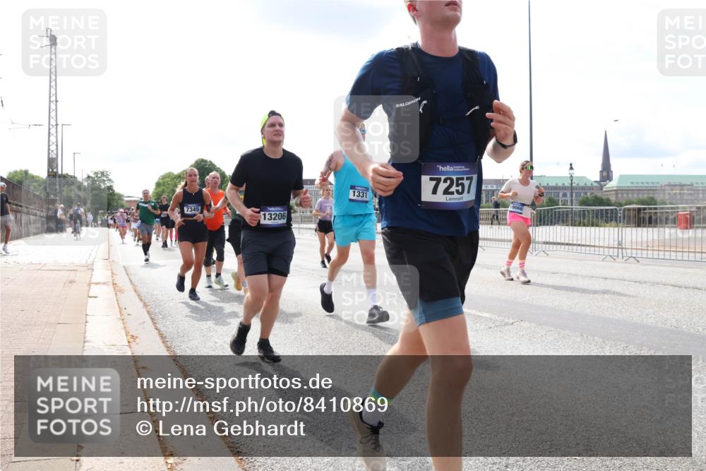 29.06.2025 - hella hamburg halbmarathon Lena Gebhardt http://msf.ph/oto/8410869 29.06.2025 10:17:04 Lombardsbrücke 7345, 13206, 1331, 7257, 19066, 1083, 1117, 1137, 1240, 1298, 1331, 1348, 1356, 1403, 1477, 1553, 1602, 1825, 2225, 2347, 2908, 2912, 3088, 3176, 3210, 3450, 3464, 3466, 3622, 5023, 5036, 5037, 5390, 5929, 5930, 5995, 6126, 6128, 6328, 6522, 6742, 6941, 6948, 7114, 7115, 7257, 7345, 7360, 7376, 7445, 7647, 7924, 7928, 7945, 8253, 8263, 8317, 8513, 8558, 8619, 8857, 8983, 9091, 9152, 9208, 9259, 9332, 9492, 9676, 10232 meine-sportfotos.de