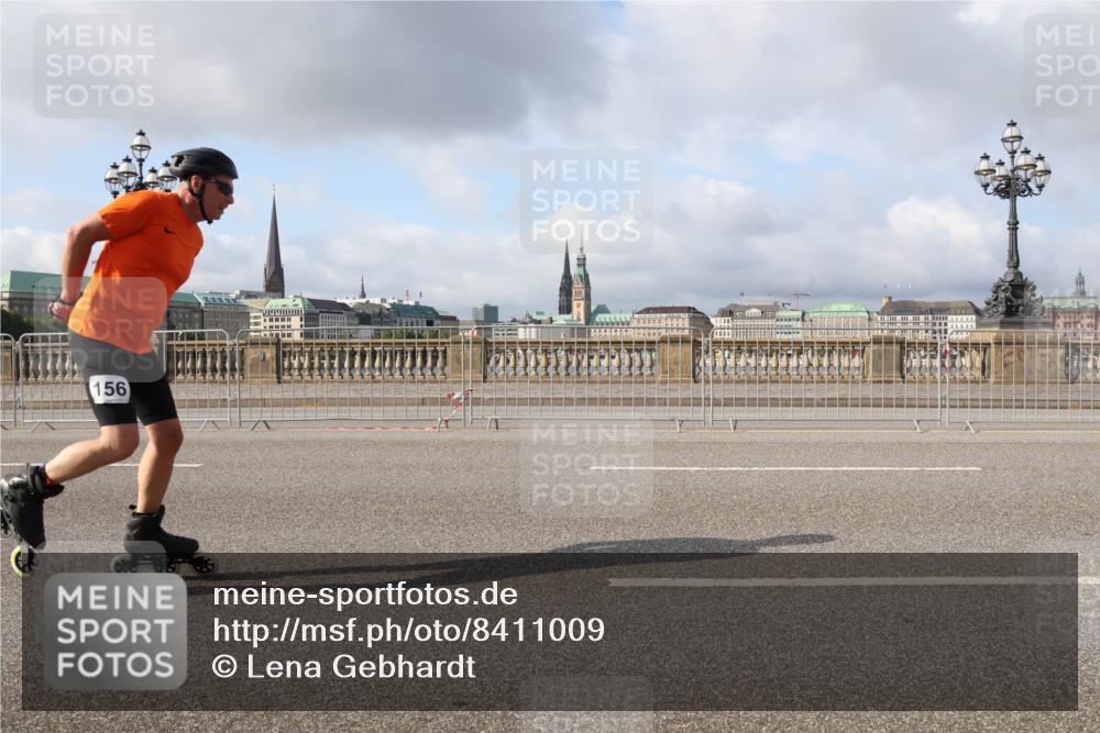 29.06.2025 - hella hamburg halbmarathon Lena Gebhardt http://msf.ph/oto/8411009 29.06.2025 08:55:19 Lombardsbrücke 156 meine-sportfotos.de